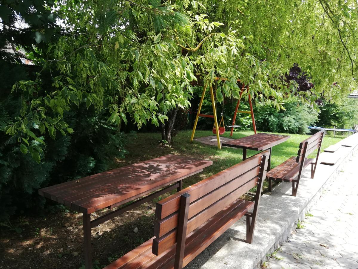 Gostilna S Prenocisci Pav Hotel Rakek Exterior foto